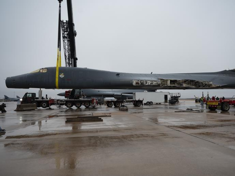 Az Egyesült Államok légiereje felújít egy kiszuperált B-1B-t